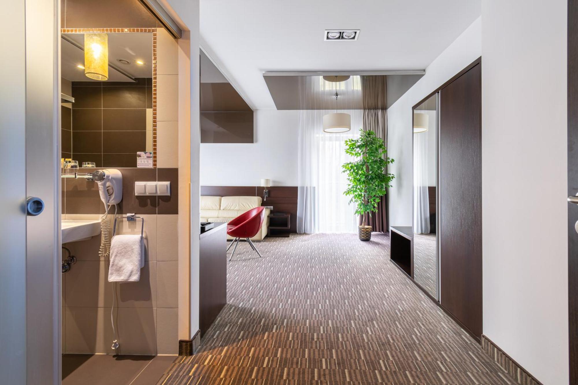 Hotel Diament Zabrze - Gliwice Dış mekan fotoğraf